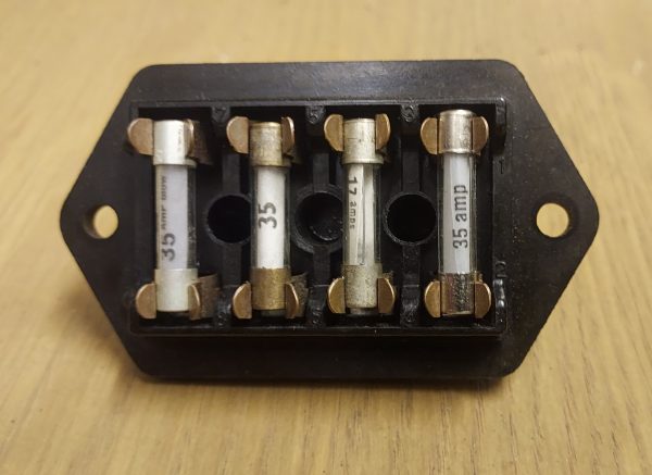 Landrover Series 6FJ 4 Way Fuse Box for Land Rover Series 3 LUCAS 37564