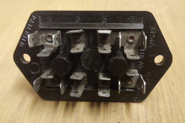 Landrover Series 6FJ 4 Way Fuse Box for Land Rover Series 3 LUCAS 37564 - Image 3